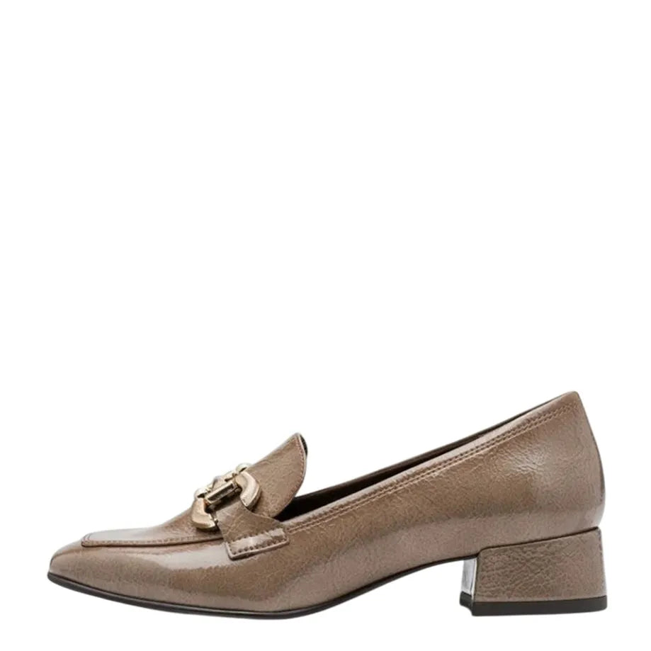 Women&#39;s Tamaris 1-24316-43 Trotteur Patent Loafer Shoes K 15 - Taupe